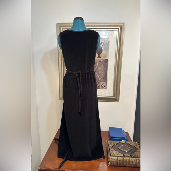 Erika Studio Black Christmas Velveteen Embroidered Sleeveless Jumper Dress Small - Picture 5 of 8